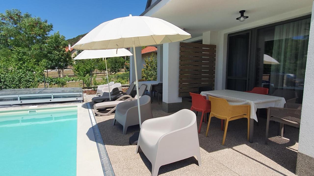Relax Balaton Apartmanok Balatonfüred Exterior foto
